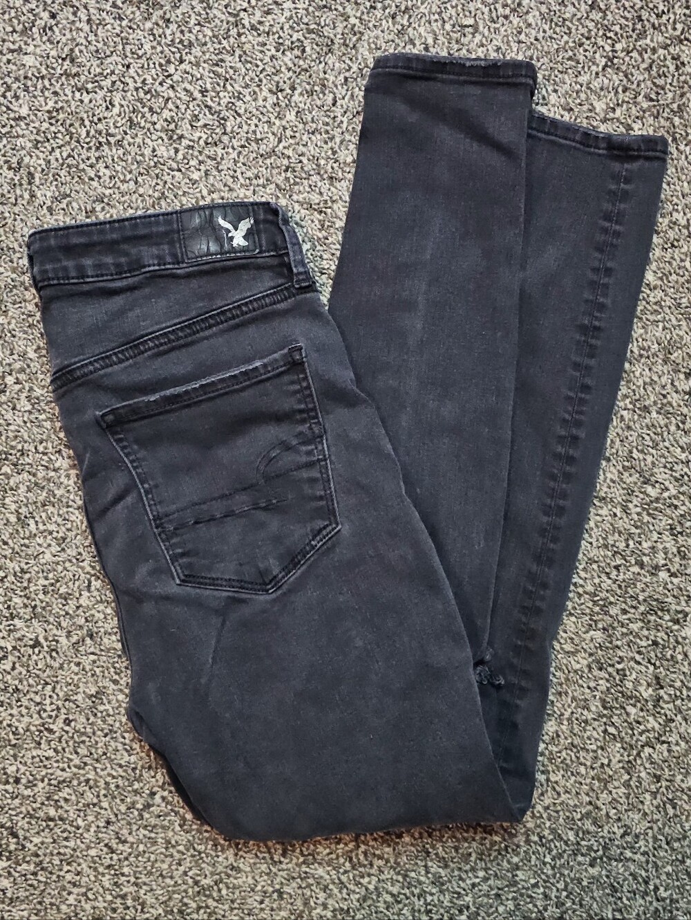 American Eagle Distressed Skinny Jeans sz 8S